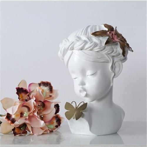 NORDIC LIGHT LUXURY DECORATION CREATIVE GIRL BUTTERFLY STATUE MODERN LIVING ROOM BEDROOM ART SCULPTURE CUTE HOME DECOR A1488