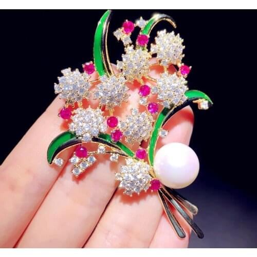 Beautiful Zircon Rhinestone Flower Brooch Christmas Pin Vintage Freshwater Pearl Bouquet Pins Brooches for Women Accessories