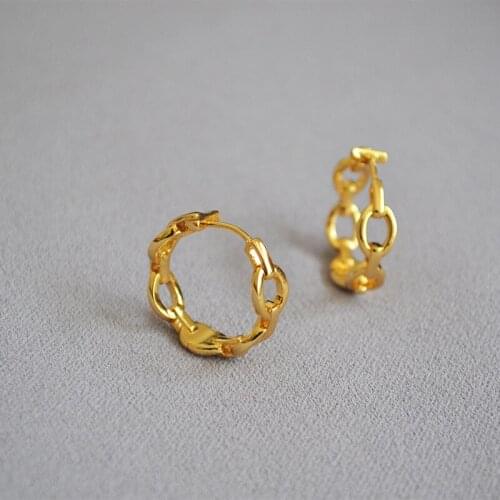 European and American fashionistas indifferent metal wind exquisite hollowed-out chain earrings women