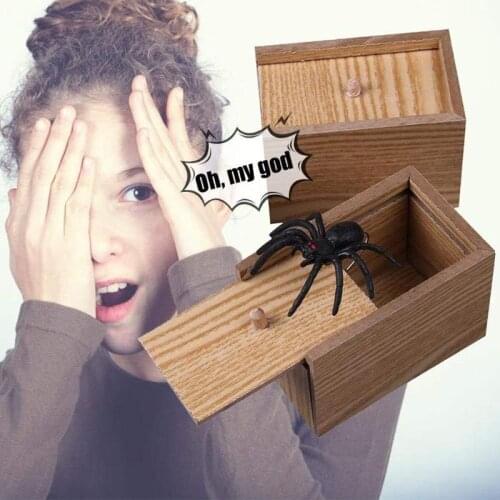Wooden Joke Lifelike Spider Prank Case Mischief Scare Surprise Box Toy Supply for Halloween Interesting Accessories