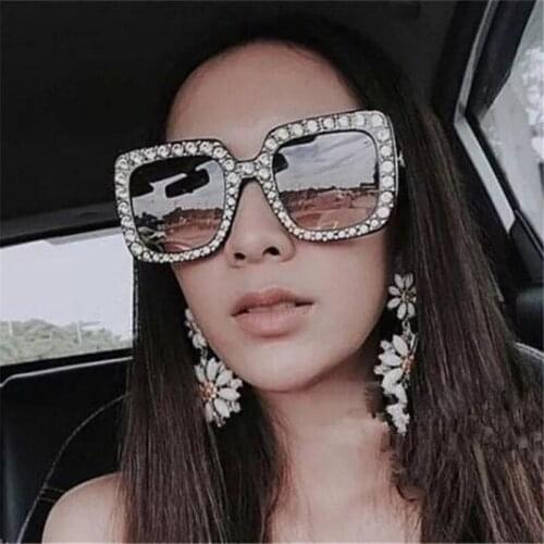 Square Shining Hole Sunglasses Women Eyewear Oversized Designer Flash Square Shades Female Anti-UV Sun Glasses Oculos Lunette