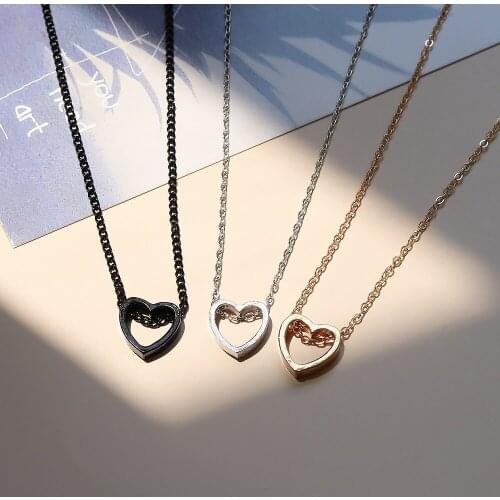 Necklace for Women Fashin Love Chokers Hollow Heart-shaped Long Custom Necklace Dainty Pendant Statement Couple Gift
