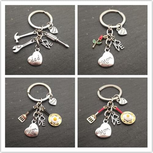 European and American Jewelry Fathers Day Gift Mothers Day Gift "I LOVE MOM I LOVE DAD" Metal Keychain Key Ring Jewelry