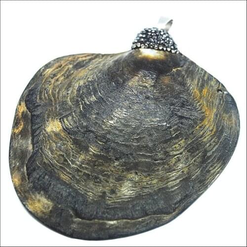 Raw material seawater black lips shell pendants with rhinestone for organic jewelry designs pendants romantic jewelry findings