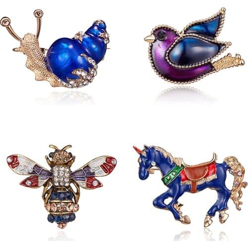 Colorful Enamel Metal Horse Delicate Little Bee Blue Snails Brooches Collar Badge Women Men Child Cartoon Animal Jewelry