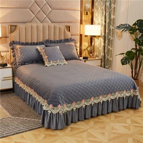 Fleece Velvet Warm Soft Quilt Set Grey Blue Queen King Premium 3/5Pcs Bedspread Elegant Ruffle Floral Shams Cover Pillow Set Bed