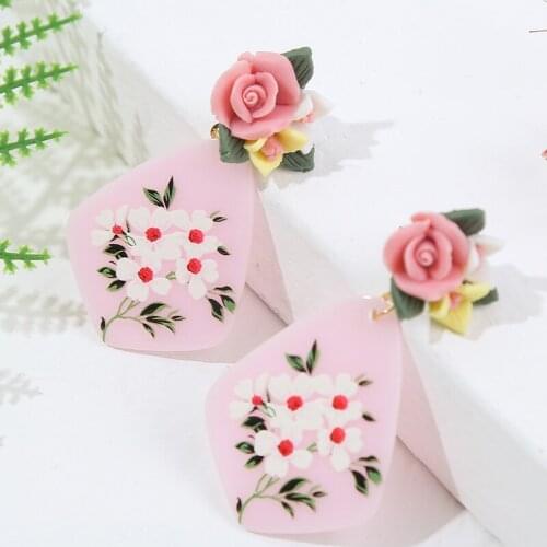 Trendy Female Clay Pink Flower Drop Earrings For Women Geometric Acrylic Printing Flower Pattern Dangle Earrings Party Jewelry