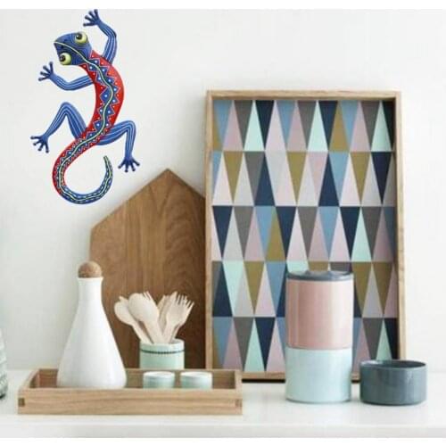 Wall Pendant Eye-catching Lifelike Iron Gecko Insect Shape Hanging Pendant Ornament for Outdoor