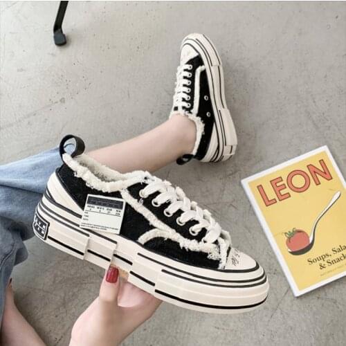 2021 new vulcanized shoes star the same paragraph high-quality low-cut canvas shoes fashion platform beggar casual shoes
