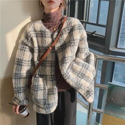Lamb Wool Coat 2021 New Women Autumn Short Jacket Vintage Loose Plaid Warm Parka Female Lamb Wool Outerwear Fashion Streetwear