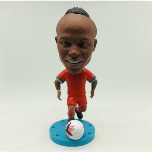 Soccewe 2.55" Height Soccer Star Dolls LIV 10# Mane Figures 2021 Red Kit Action Movable Base with Ball