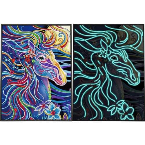 5D DIY Special Shaped Drill Luminous Diamond Painting Colorful Horse Rhinestone of Picture Night Luminous Mosaic Kit