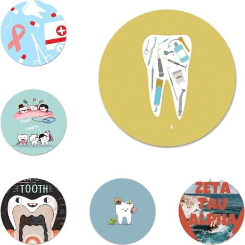 Doctor Dentist Stethoscope Tooth Injections Icons Pins Badge Decoration Brooches Metal Badges For Backpack Decoration 58mm