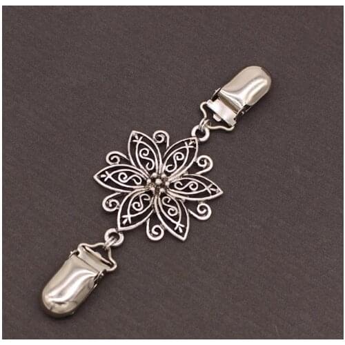 Hollow design pattern sweater cardigan clip buckle metal buckle fashion rhinestone nail button clothing decoration clothing