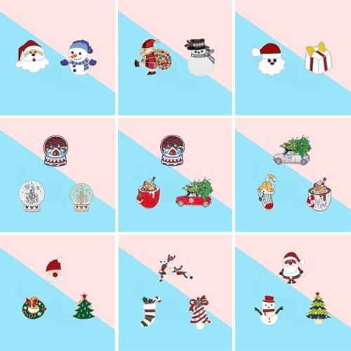 3/Set Cartoon New Year Christmas Gifts Enamel Brooch Christmas Old Man Elk Snowman Tree Castle Car Alloy Pin Badge Woman Jewelry