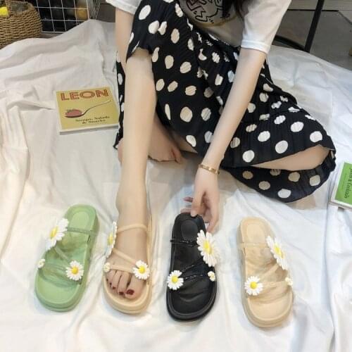 New summer Indoor Woven Leather Slippers Women Closed toe Sandals Female Outdoor Beach Casual Square heel Flat Flip flop