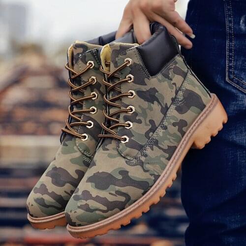 Hot Sale Camouflage Boots for Men Winter Plush Snow Boots Men Outdoor Casual Man Leather Ankle Boots Plus Size 46 botas hombre