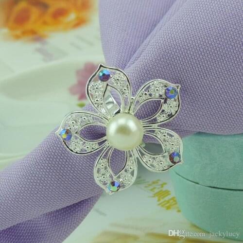 New Arrival Shiny Colored Flowers Diamond Pearl Napkin Rings For Wedding Banquet Party Table Decoration Accessories Cheap Sale
