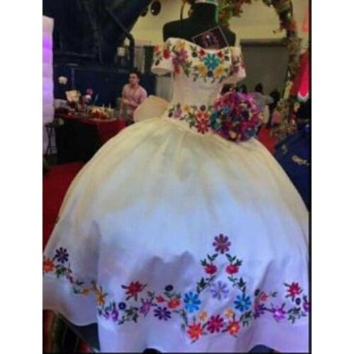 White Embroidered Quinceanera Dress Mexican Theme Vestidos De Novia Off The Shoulder Sweet 15 Dress Prom Ball Gowns