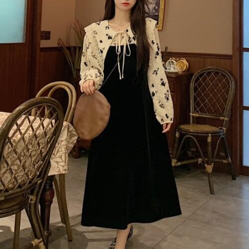 French Vintage Midi Dress Patchwork Velvet Women Floral Fairy Dress 2021 Warm Peter Pan Collar Korean Dresses for Women Party