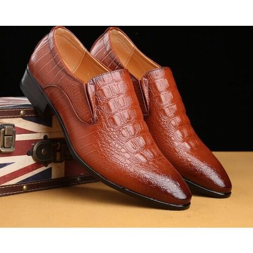 2021 New England Pointed Business Fashion Crocodile Lines Tide Mens Shoes Low Help Classic Leather Shoes Casual Single Shoes