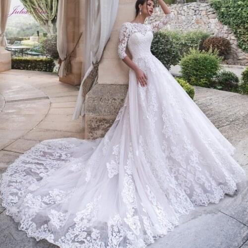 Julia Kui High Neck Half Sleeves A-line Wedding Dress Lace Up Embroidery Lace Chapel Train Bride Gown Vestido de noiva