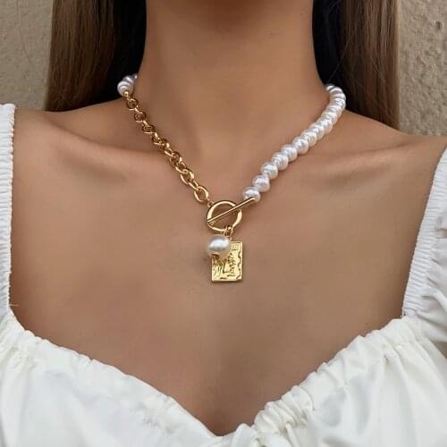 Vintage Bohemia Baroque Pearl Portrait Pendant Choker Necklaces for Women Wholesale Chunky Metal Geometric Lock Chain Jewelry