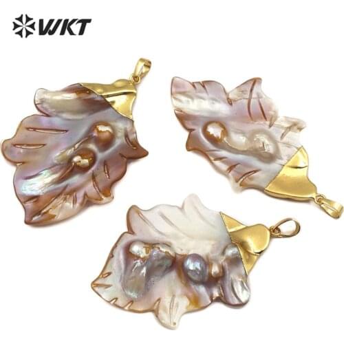 WT-JP139 Mother Of Pearl Pendant Floral Shape Carved Pendant Gold Capped Pearl Pendant Jewelry Women Necklace Pendant