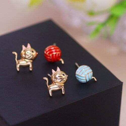 Korean Cute Funny Jewelry Gold Color Alloy Animal Small Stud Earrings Lovely Cat Dog Asymmetric Stud Earrings Statement Jewelry