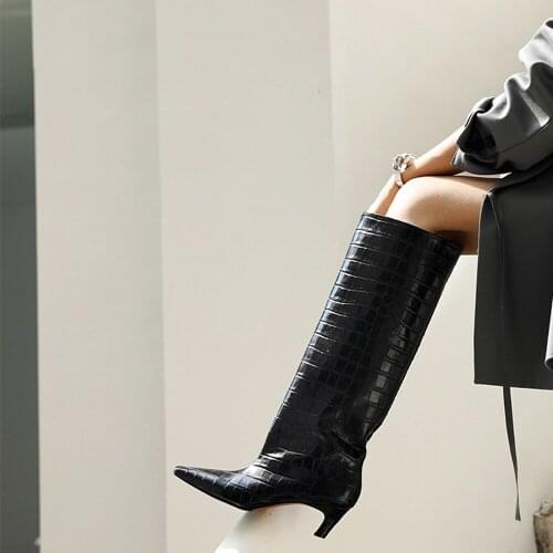 Womens Square Toe Genuine Leather Crocodile Pattern Knee Thigh Boots High Kitten Heel Chelsea Shoes Western Pull On New 2021MA1