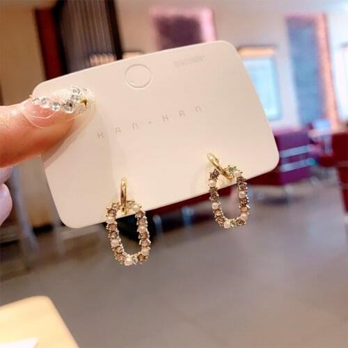 High-quality imitation pearl gold oval stud earrings with fashionable personality for Women Piercing Jewelry