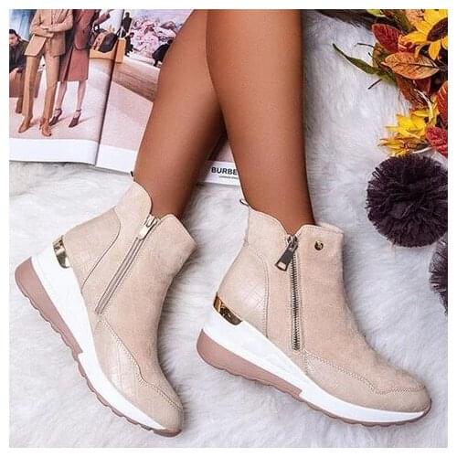 2021 new middle tube round head fashion solid color slope heel popular side zipper womens Martin boots thick soled snow boots