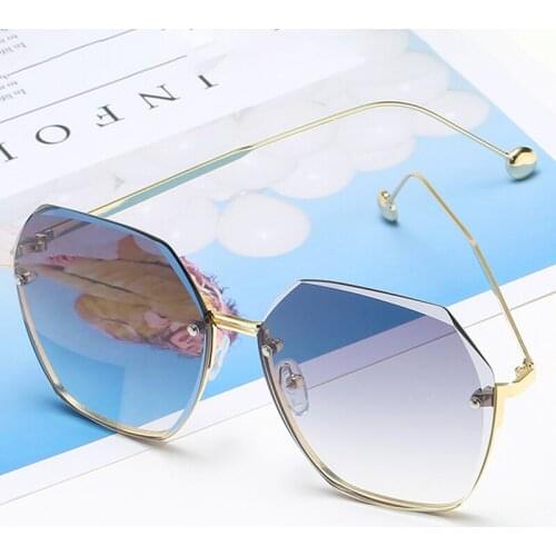 The New Irregular Polygon Rhinestone Gradient Rimless Sunglasses Personality Trend Street Shooting Sun Glasses