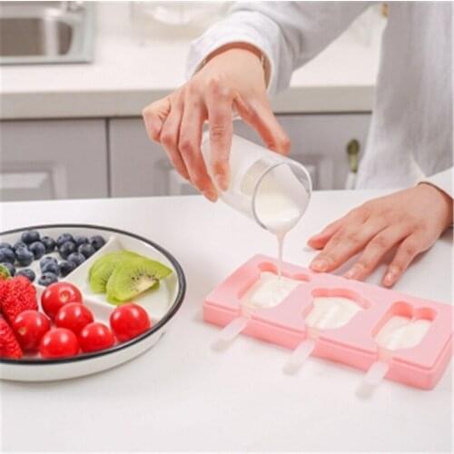 Silicone Ice Cream Mold with Lid Animals Shape Jelly DIY Homemade Popsicle Molds Freezer Ice Cube Tray Popsicle Maker Mould Tool