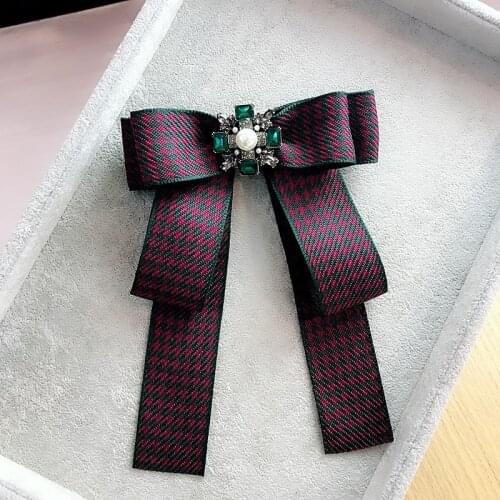 Crystal Flower Pearl High Quality Rhinestone Shirt Pins Neck Bow Plaid Tie Bow Knot Apparel Accessories Fashion Jewelry