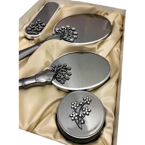 Lovela Beauty Accessories