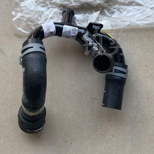 Car Coolant pipe 2011-Por sch eCa yen ne 3.0T Water tank radiator water pipe Water supply pipe Water bottle auxiliary water pipe