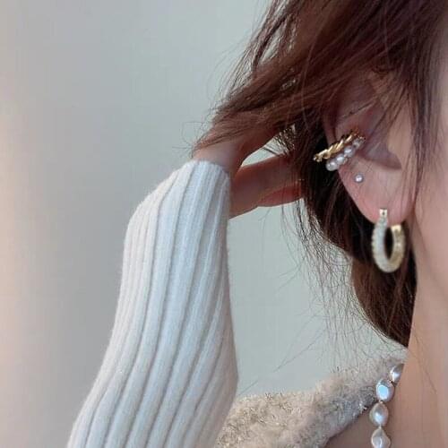 Elegant Simple Circle Pearl Ear Cuff Fake Piercing Clip on Earrings for Women Egirl Fashion Pearls Earcuff Earrings Jewelry