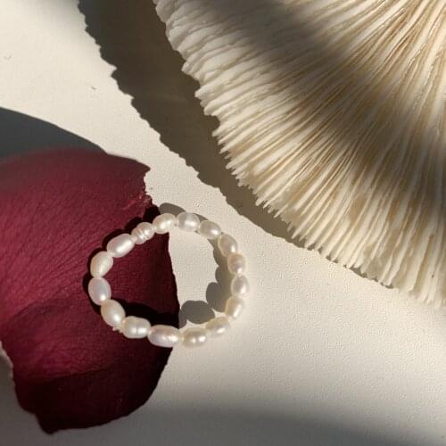 2020 New Minimalist Imitation Pearl Rings Elegant Simple Trendy Elastic Fingers Rings for Women Girls Party Wedding