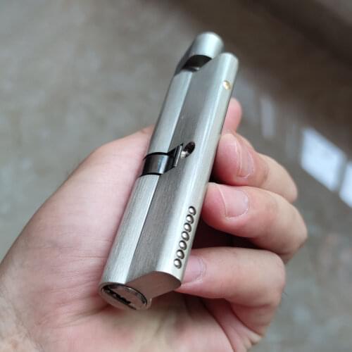 Common standard lock cylinders, outdoor door locks,cylinder locks for entry doors, key lock.Cylinder door lock 5 keys