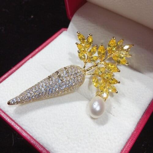 Copper micro zircon inlaid natural freshwater pearl carrot Brooch Pin Pearl Brooch