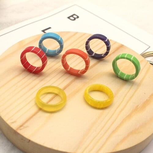 New Geometric Round Colorful Finger Rings For Teen Girls Simple Multicolor Resin Acrylic Womens Rings Jewelry Accessories Gift