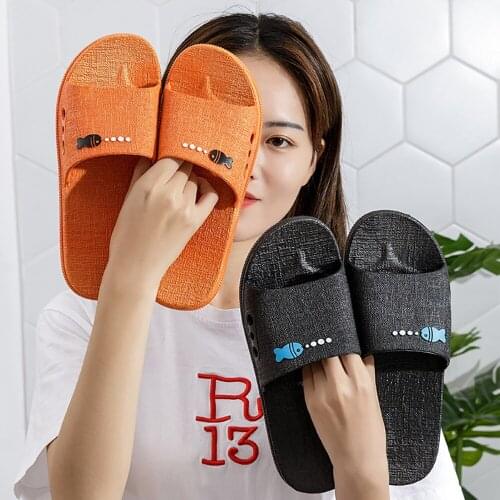 Net Celebrity Style Men slippers Soft Bottom Fashion Summer Casual Womens Plastic Ins Couple All-match Shoes Shower Slippers