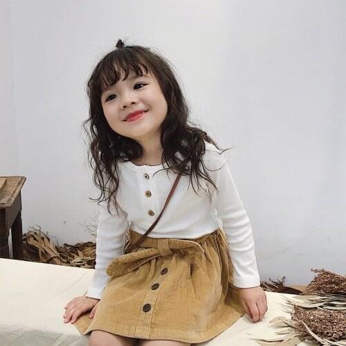 Childrens bottomed shirt 2021 spring and autumn girls' long sleeve round neck inner T-Shirt Baby solid button T-shirt