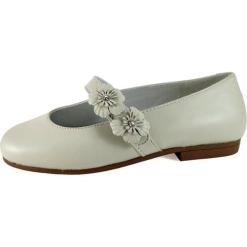 Girls communion shoes in porcelain (beige) leather, from D baby high collection