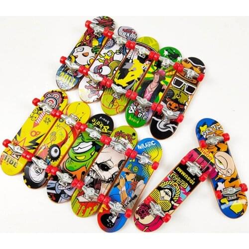 Fingerboard High Quanlity Mini 1PC Hot Sale Children Skate Popular Favor Toy Finger Board Kids Party Boarding Toys