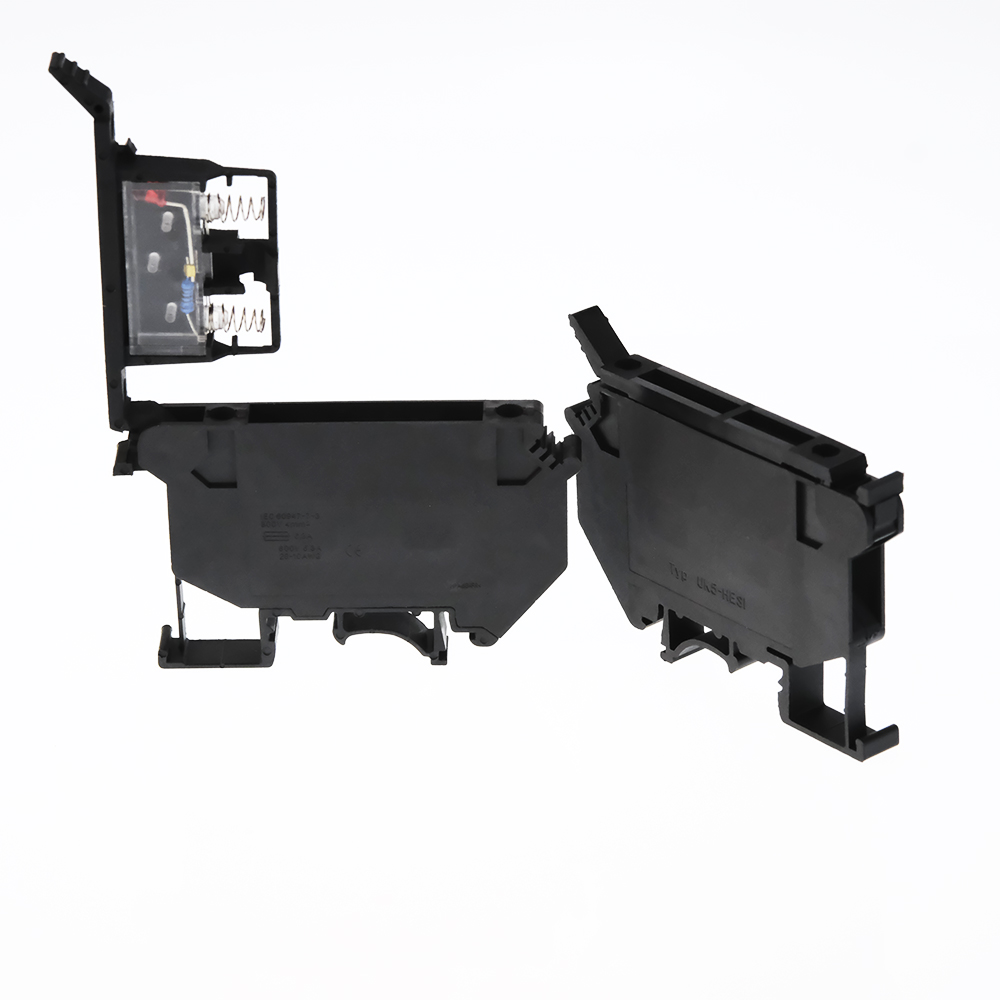 W.DE Circuit Breakers