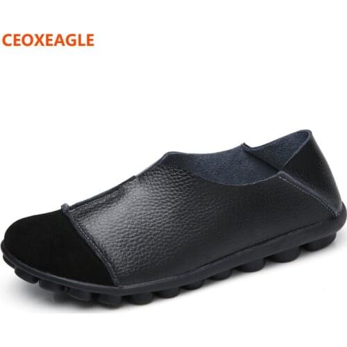 Genuine Leather Shoes Women Flats 2019 Spring Autumn Breath Soft Slip-on Casual Footwear Peas Non-Slip Mother Plus Sizes 35-43