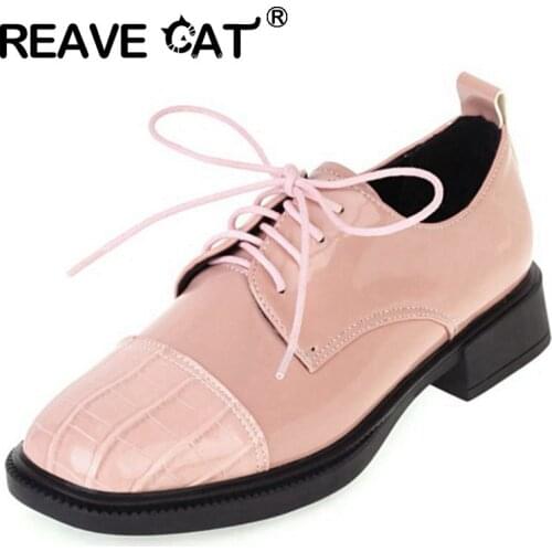 REAVE CAT New 2021 Women Flat Shoes Square Toe 3cm Lace-Up Patchwork Classic British Vintage Student Big Size 34-42 Casual A3899