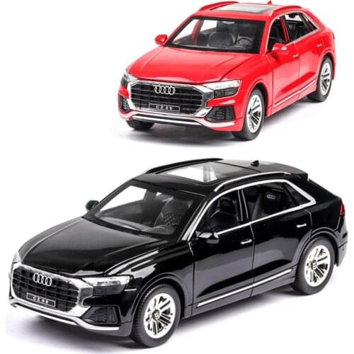 High Simulation 1:24 Audi Q8 SUV off-road Vehicle Model Diecasts Toy Vehicles Alloy Car Model With Sound Light Pull Back Kid Toy